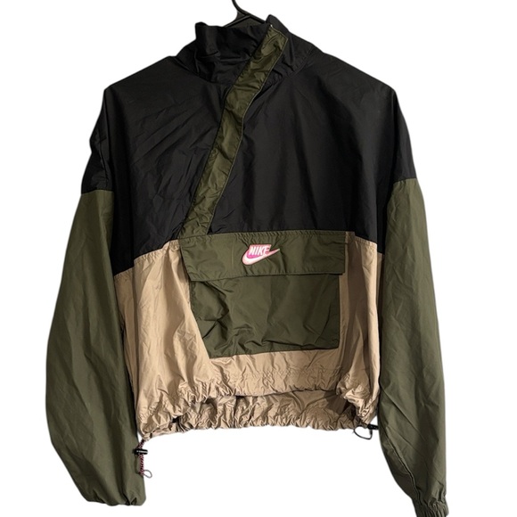 Nike Olive and Black Windbreaker - Picture 1 of 5